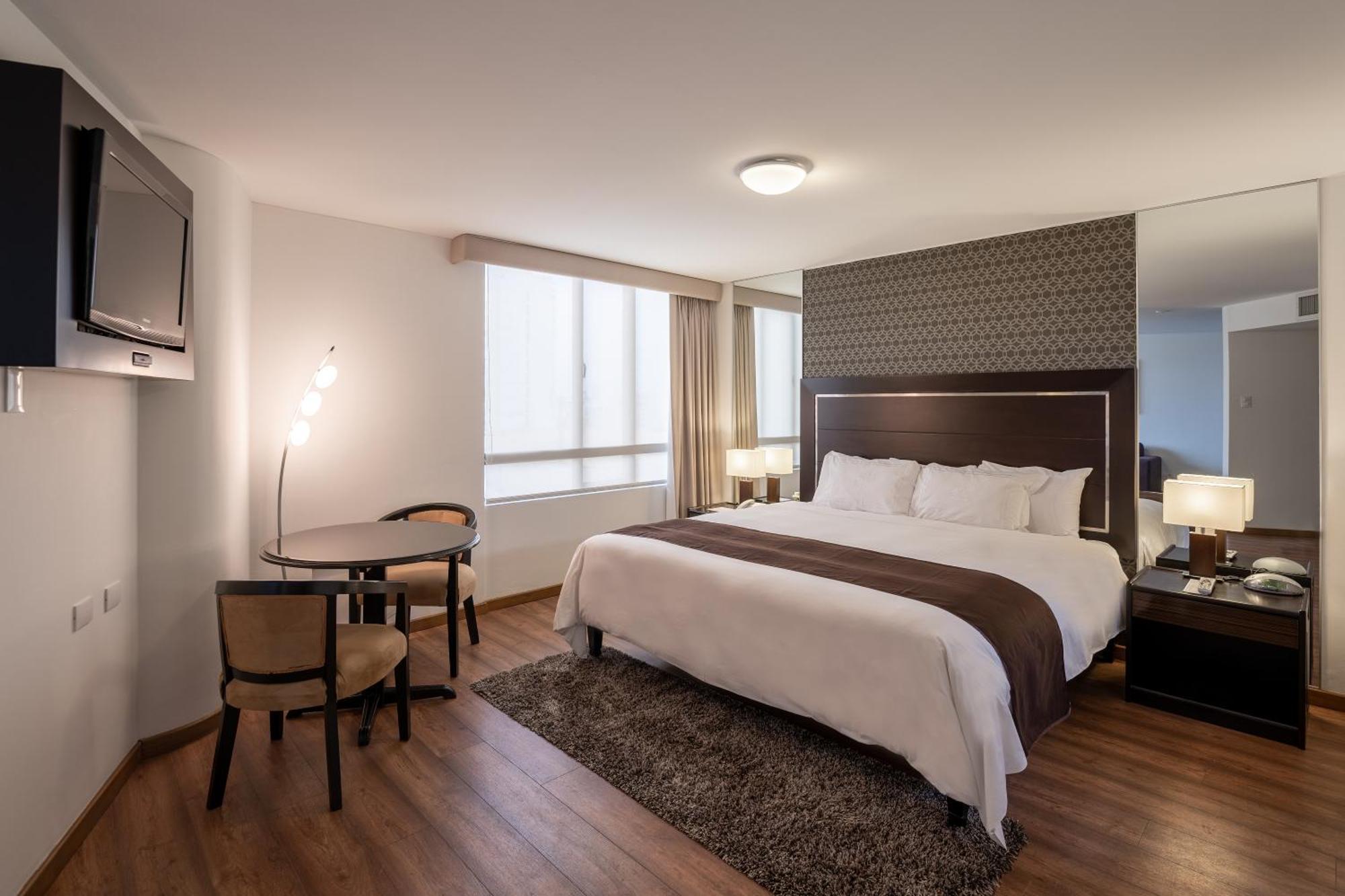 Jose Antonio Executive Hotel 4*