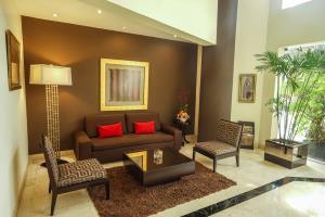 Jose Antonio Executive Hotel
